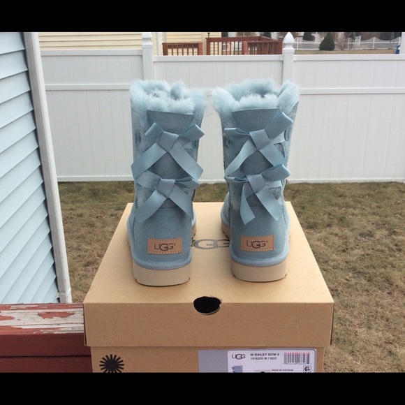UGG BAILEY BOW II - Picture 2 of 6